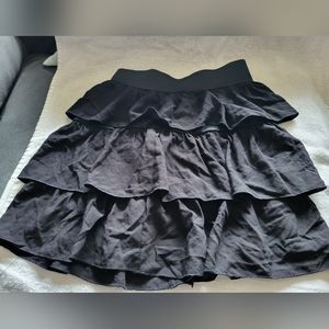 Black skirt size S (7-8)